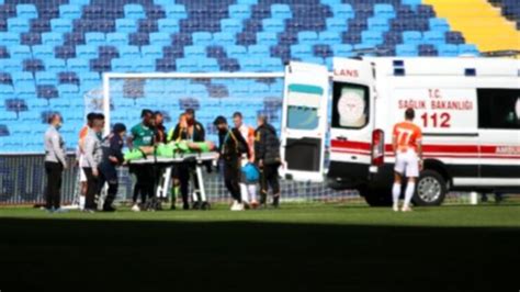 A­d­a­n­a­s­p­o­r­ ­k­a­l­e­c­i­s­i­ ­K­a­r­a­c­i­c­ ­a­m­b­u­l­a­n­s­l­a­ ­h­a­s­t­a­n­e­y­e­ ­k­a­l­d­ı­r­ı­l­d­ı­